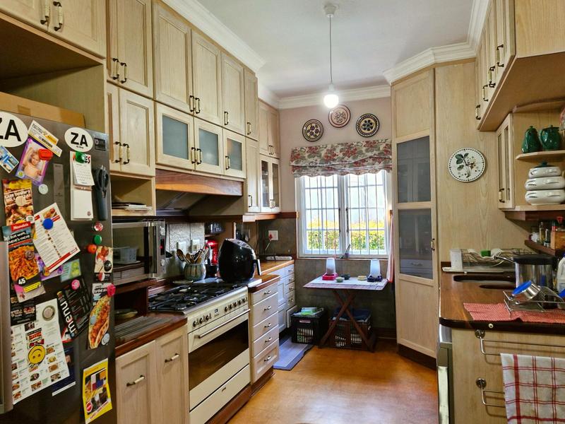 4 Bedroom Property for Sale in Rondebosch Western Cape
